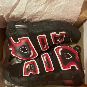 Nike uptempo